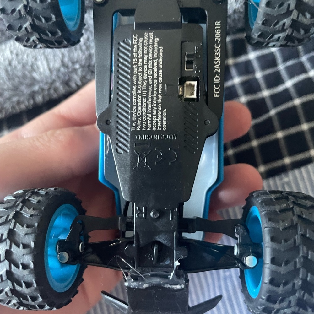 Rc car - Picture 3 of 4